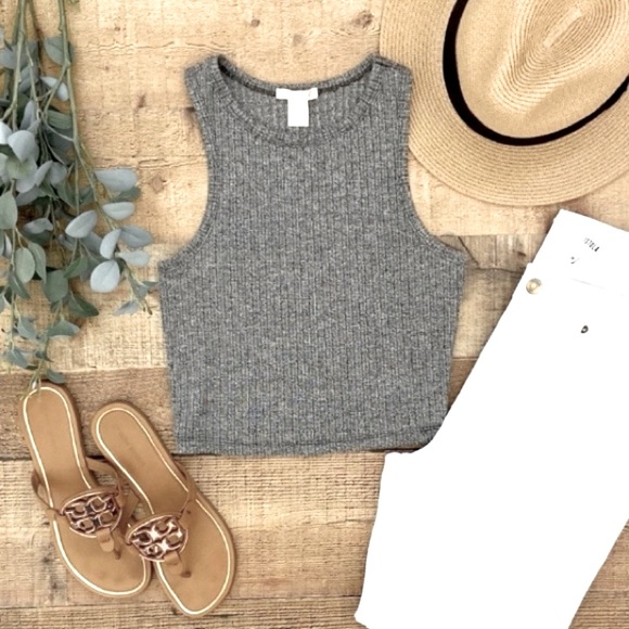 Ribbed Sleeveless CROP TOP - Picture 3 of 7